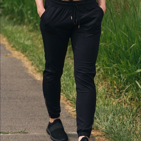 Zyia black zipper jogger (new in bag) - Picture 2 of 2